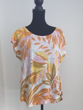 C&C California Short Sleeve Scoop Neck Floral Tee in Pink, Orange & Yellow